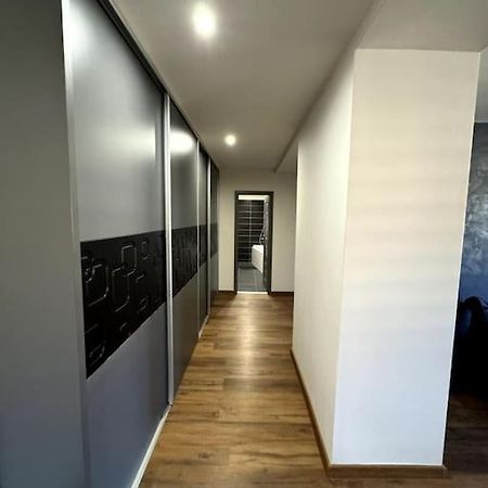 Modern Apartment In City Centre Банська Бистриця Екстер'єр фото